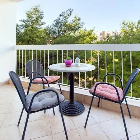 Amari Apartment *