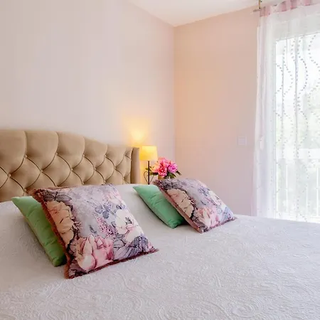 Amari Apartment *